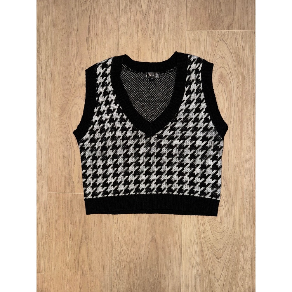 J is for Justify Houndstooth Knit Cropped‎ Sweater Vest